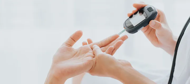 Type 2 diabetes: Warning signs, risk reduction and support