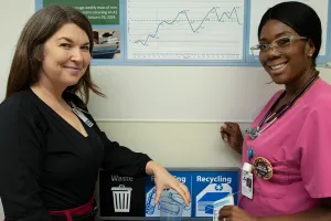 These nurses invite you to recycle their idea