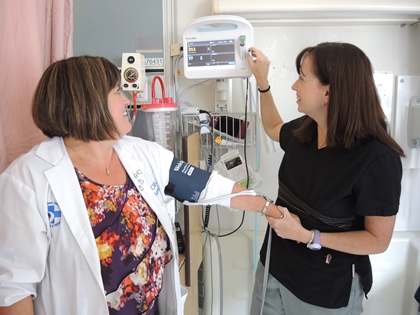Electronic vital-signs monitors make patient care safer