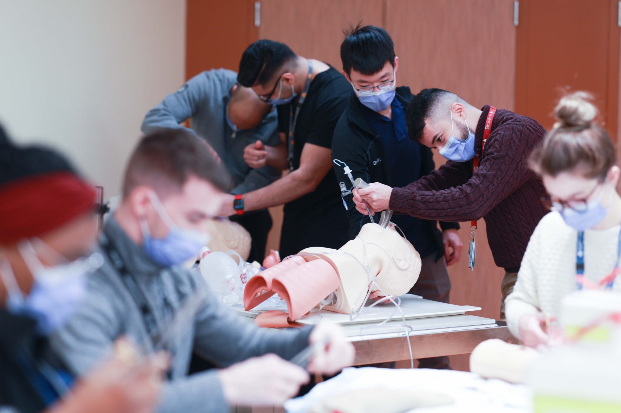 Medical_students_and_attendings_The_Ottawa_Hospital